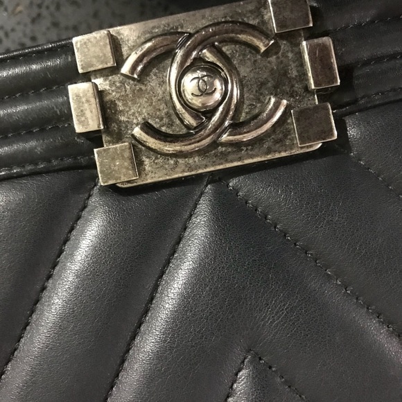 SOLD to @nurrixa 🌸Chanel Chevron New Medium Boy🌸 - Picture 2 of 8